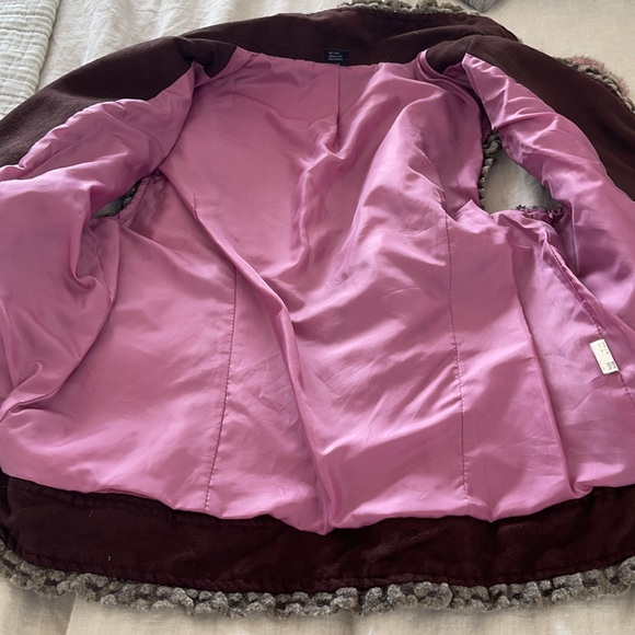 Beautiful fur/velvet vest a unique piece. - Picture 10 of 11